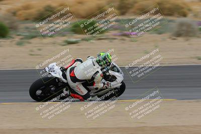 media/Jan-14-2023-SoCal Trackdays (Sat) [[497694156f]]/Turn 9 Set 2 (1130am)/